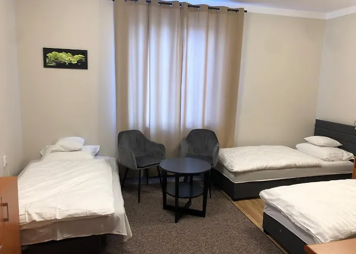 Jn Rzeczna 4 アパート